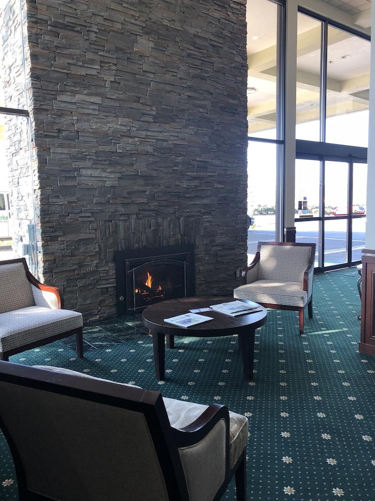 Rogue Regency Inn&Suites Medford Exterior foto